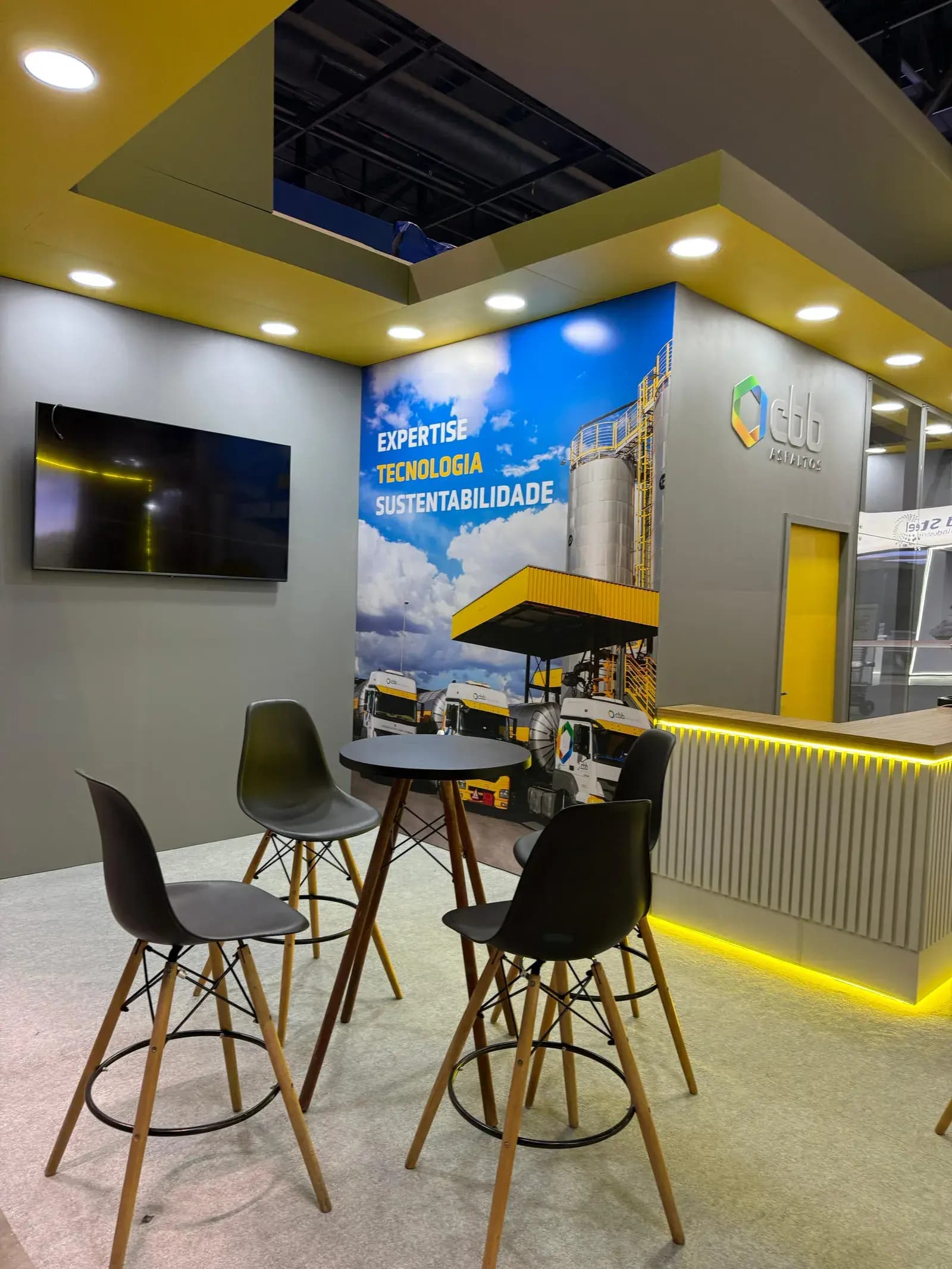 Stand personalizado CBB