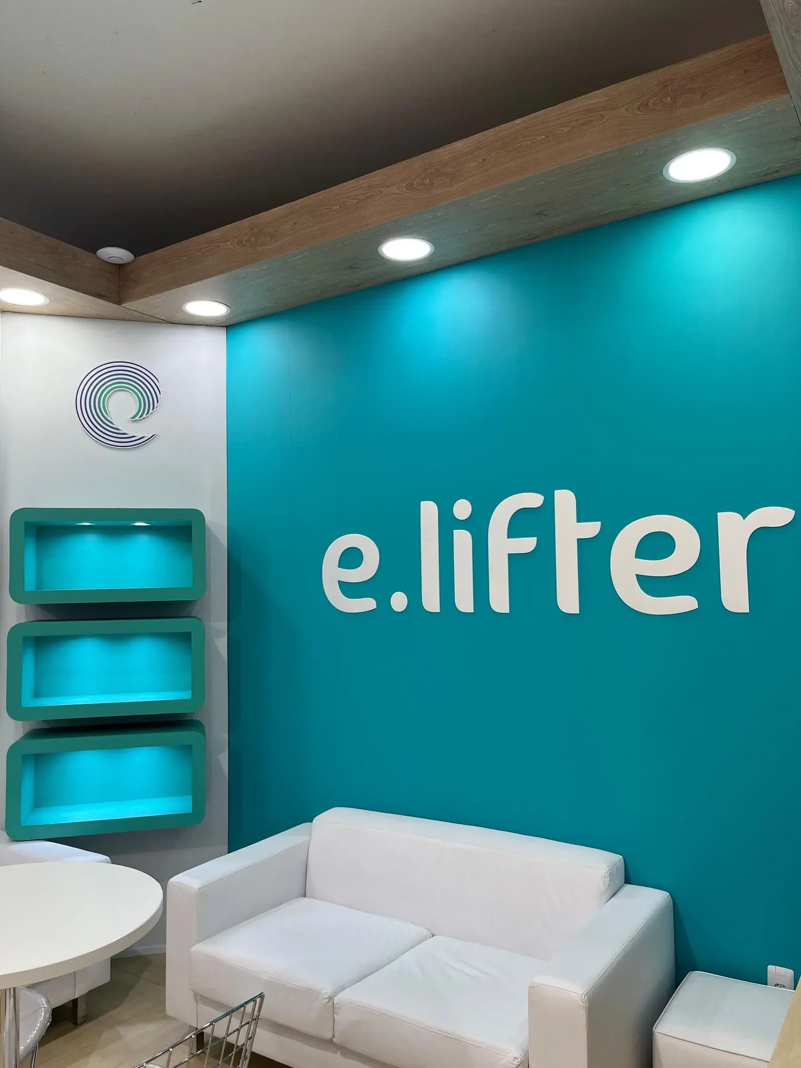 Stand personalizado Ethera