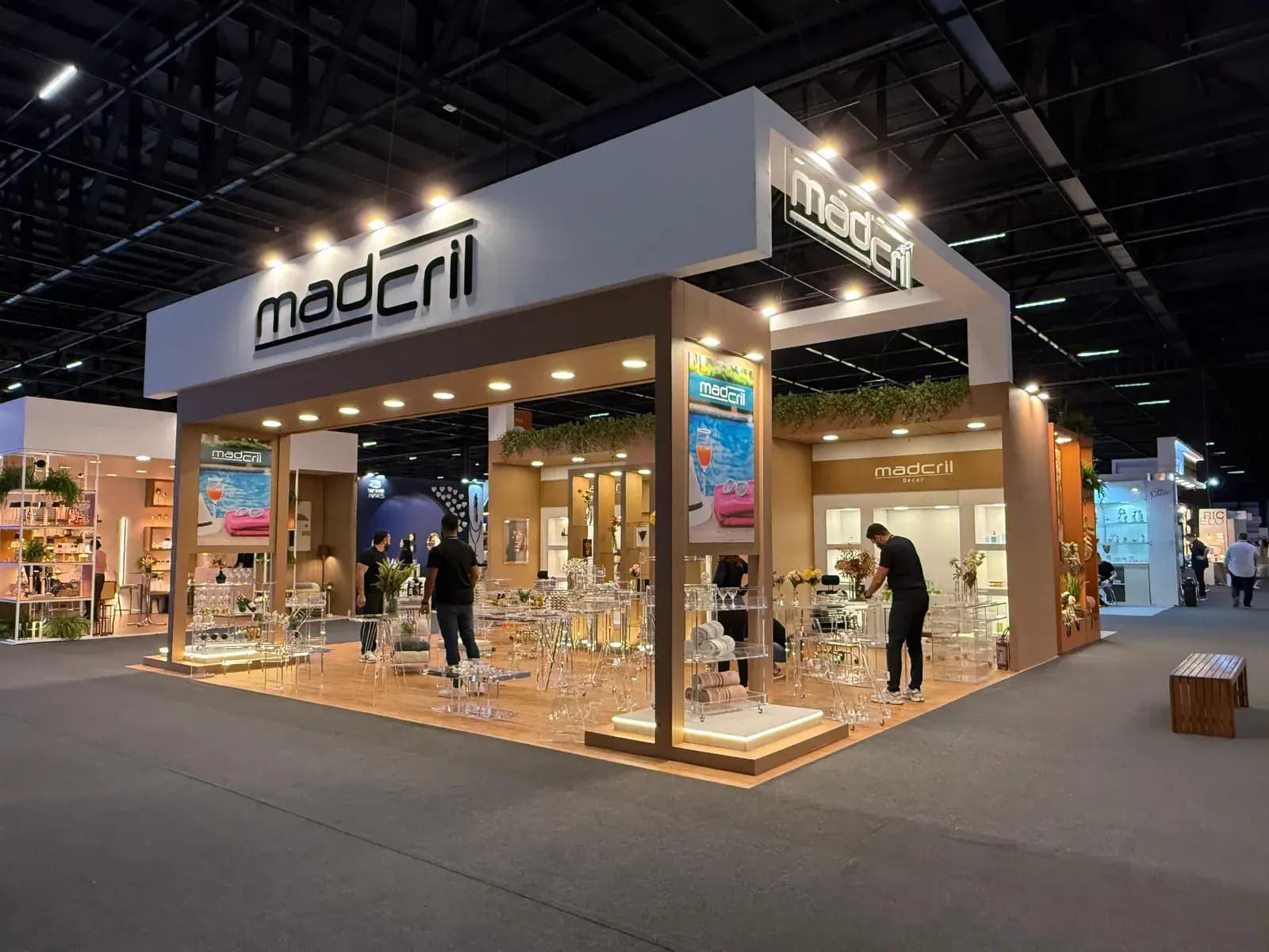 Stand personalizado Madcrill
