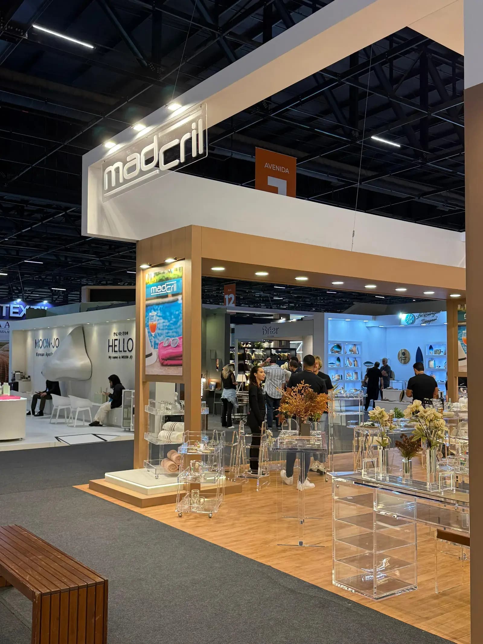 Stand personalizado Madcrill