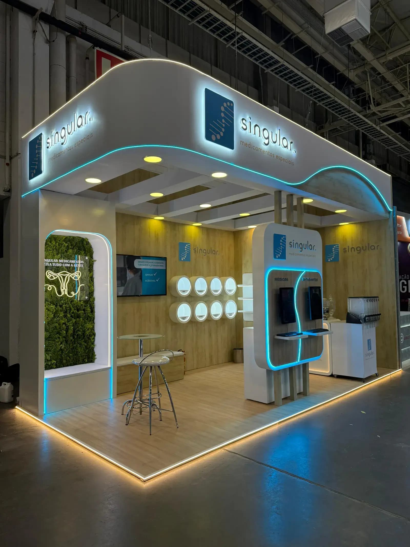 Stand personalizado Singular